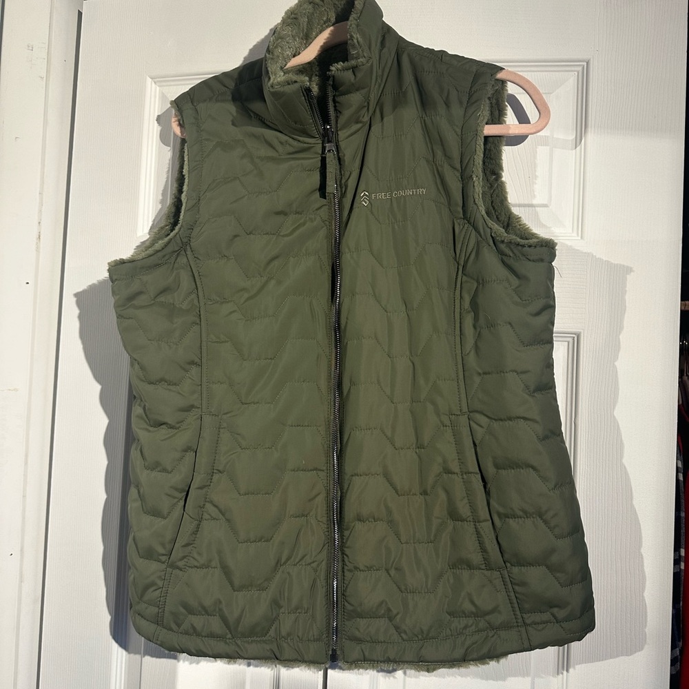 Women’s Free Country Reversible vest